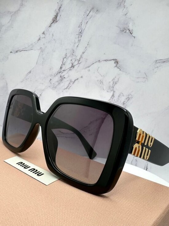 ✨ Miu Miu Oversized Black Square Sunglasses ✨